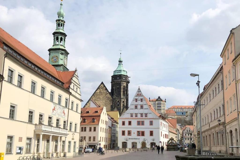 Modernes Studio Im Herzen Pirnas Экстерьер фото